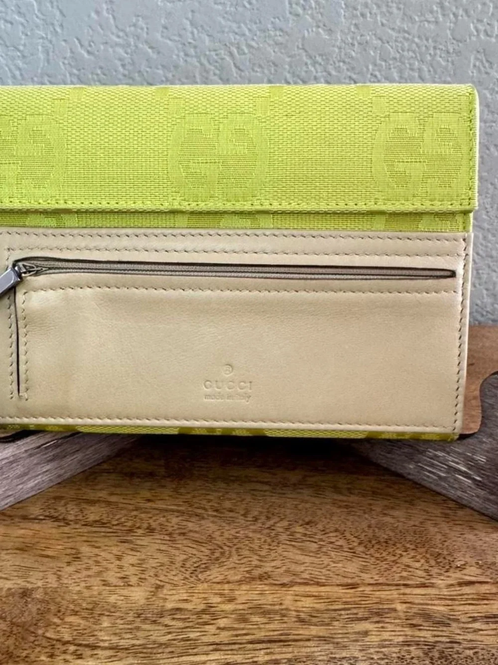 Gucci Neon Yellow GG Canvas Wallet - Picture 2 of 8
